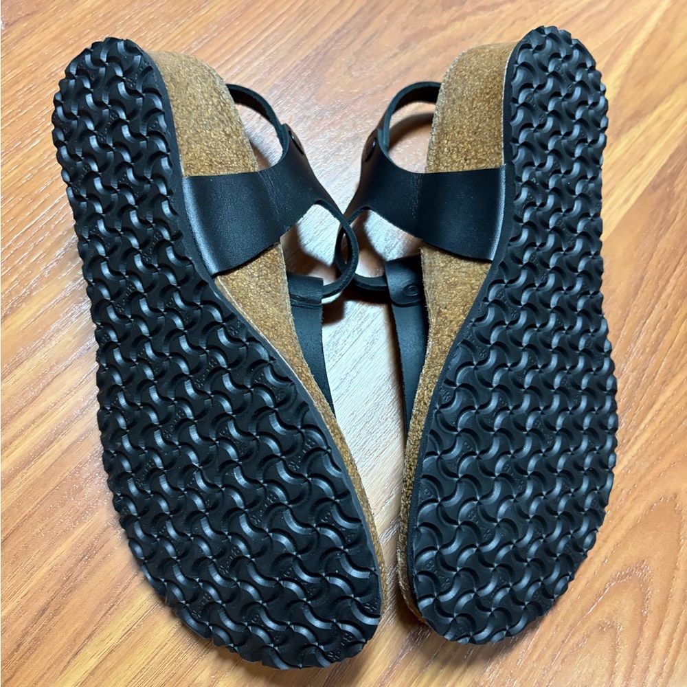 Papillio Birkenstock Black Sandals - Picture 16 of 16
